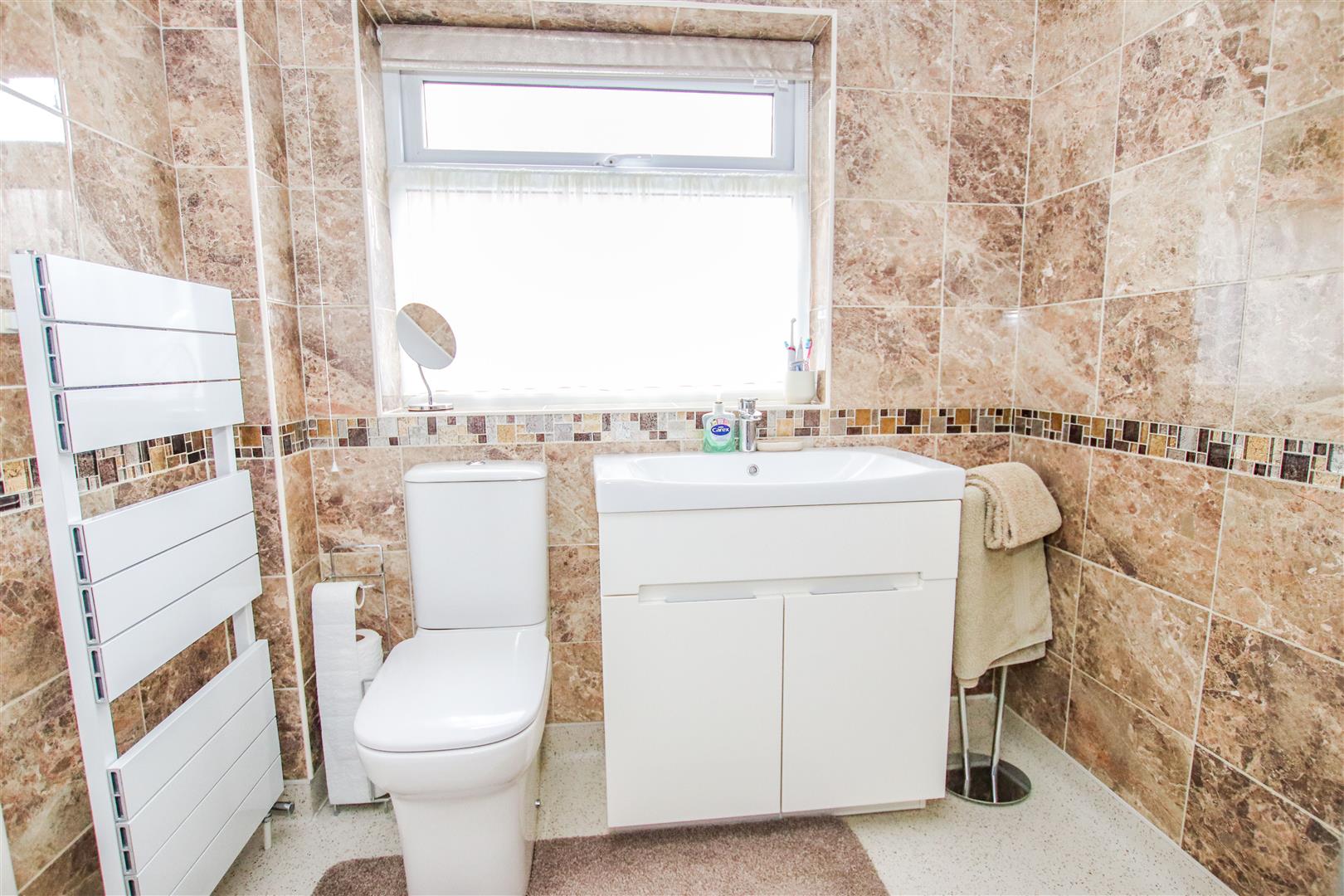 FULLY TILED SHOWER ROOM
